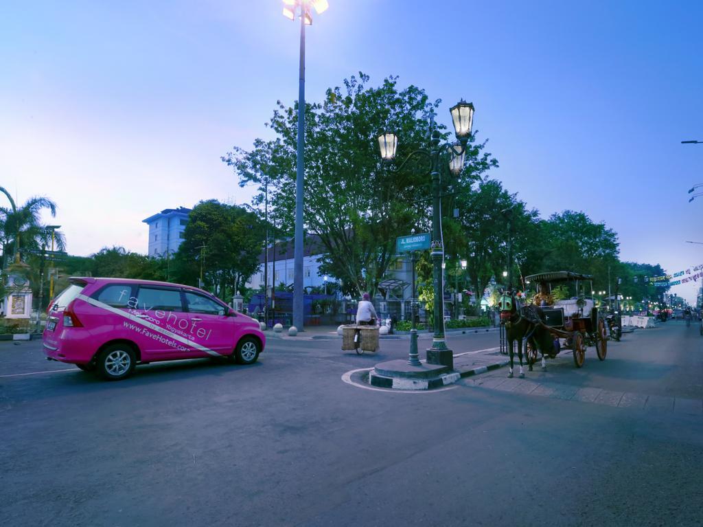 Favehotel Malioboro - Джокякарта Екстериор снимка